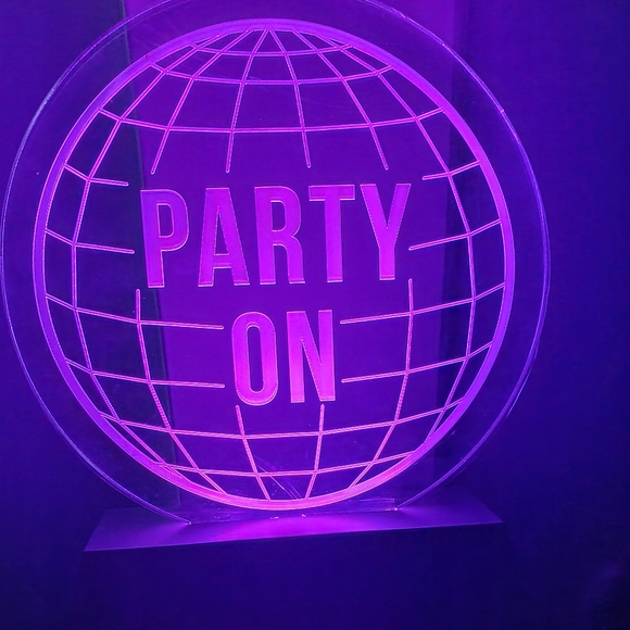 Brand new Color Changing Disco Ball Table Top Light - Picture 1 of 11